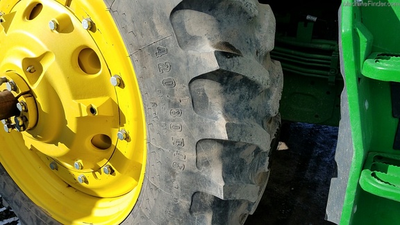 2015 John Deere 6175R