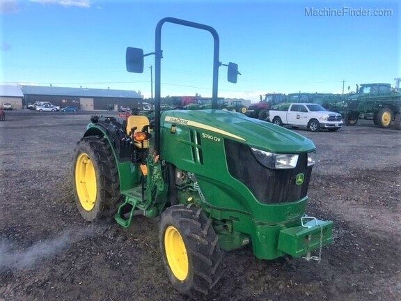 2017 John Deere 5090GV