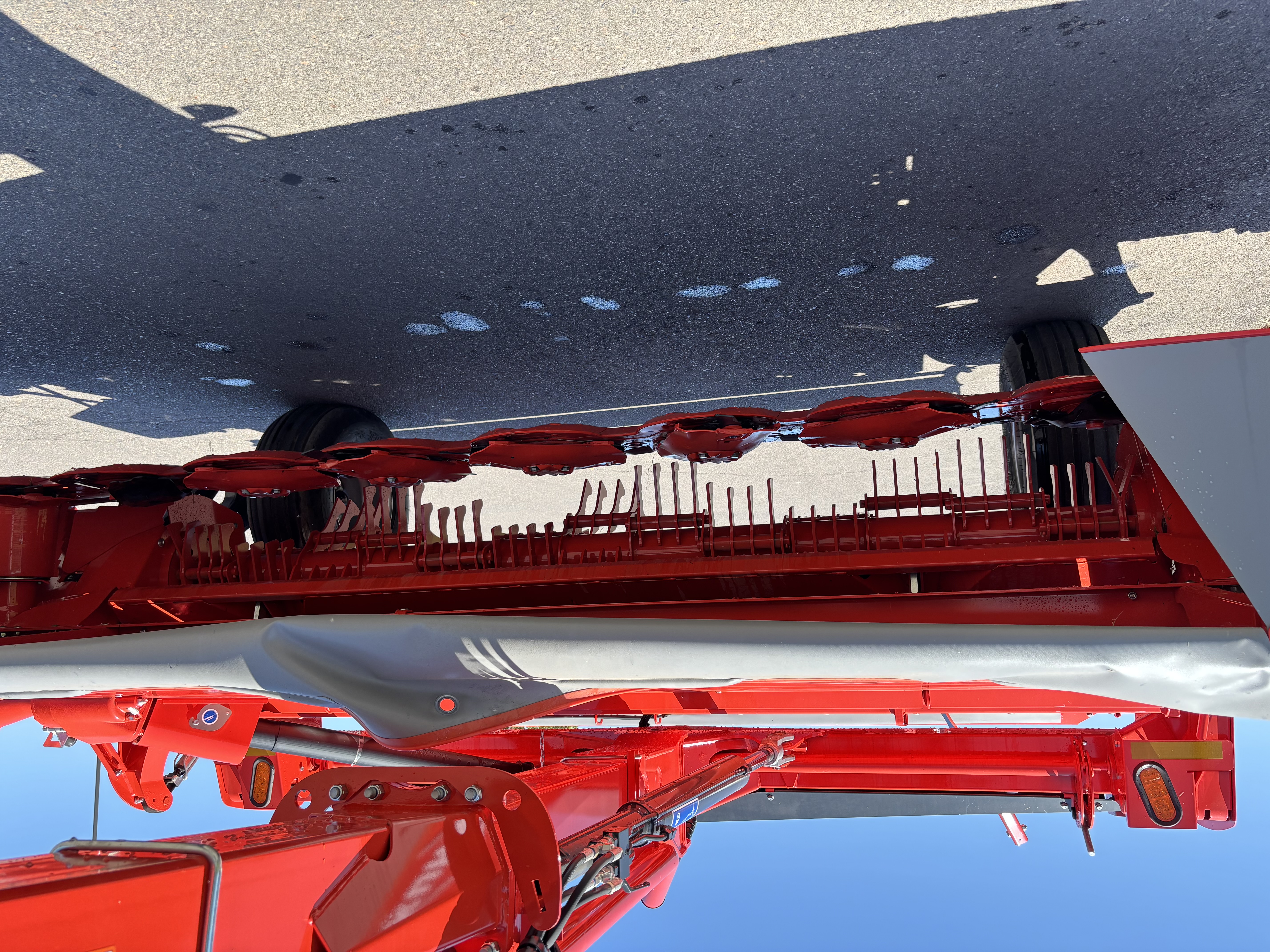 2023 Kuhn FC4061