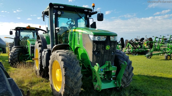 2010 John Deere 7230R
