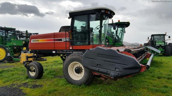 2005 Hesston 9240