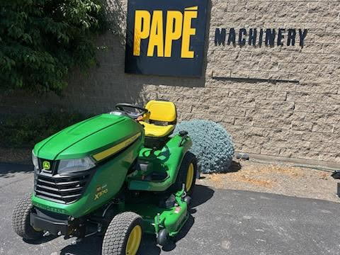 2022 John Deere X570
