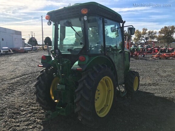 2017 John Deere 5100GN