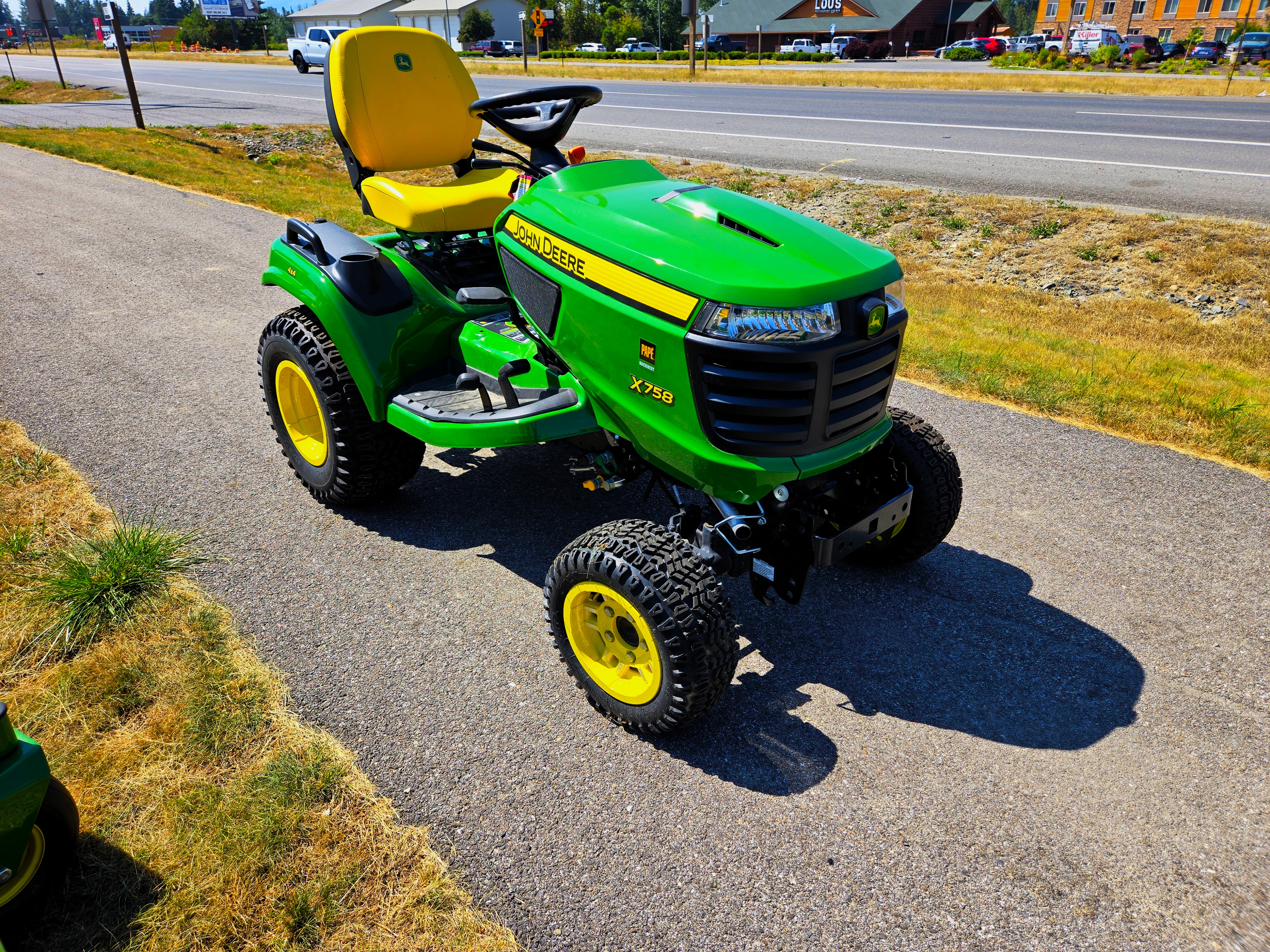 2024 John Deere X758