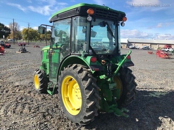 2017 John Deere 5100GN