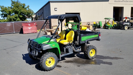 2011 John Deere 825I