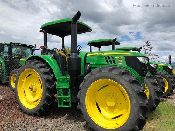 2017 John Deere 6130M