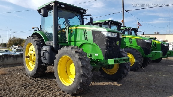 2011 John Deere 7260R