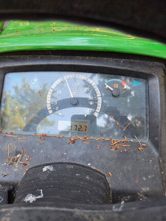 2014 John Deere 1025R