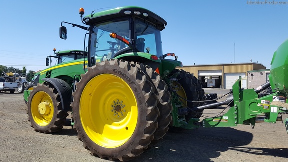 2015 John Deere 8320R