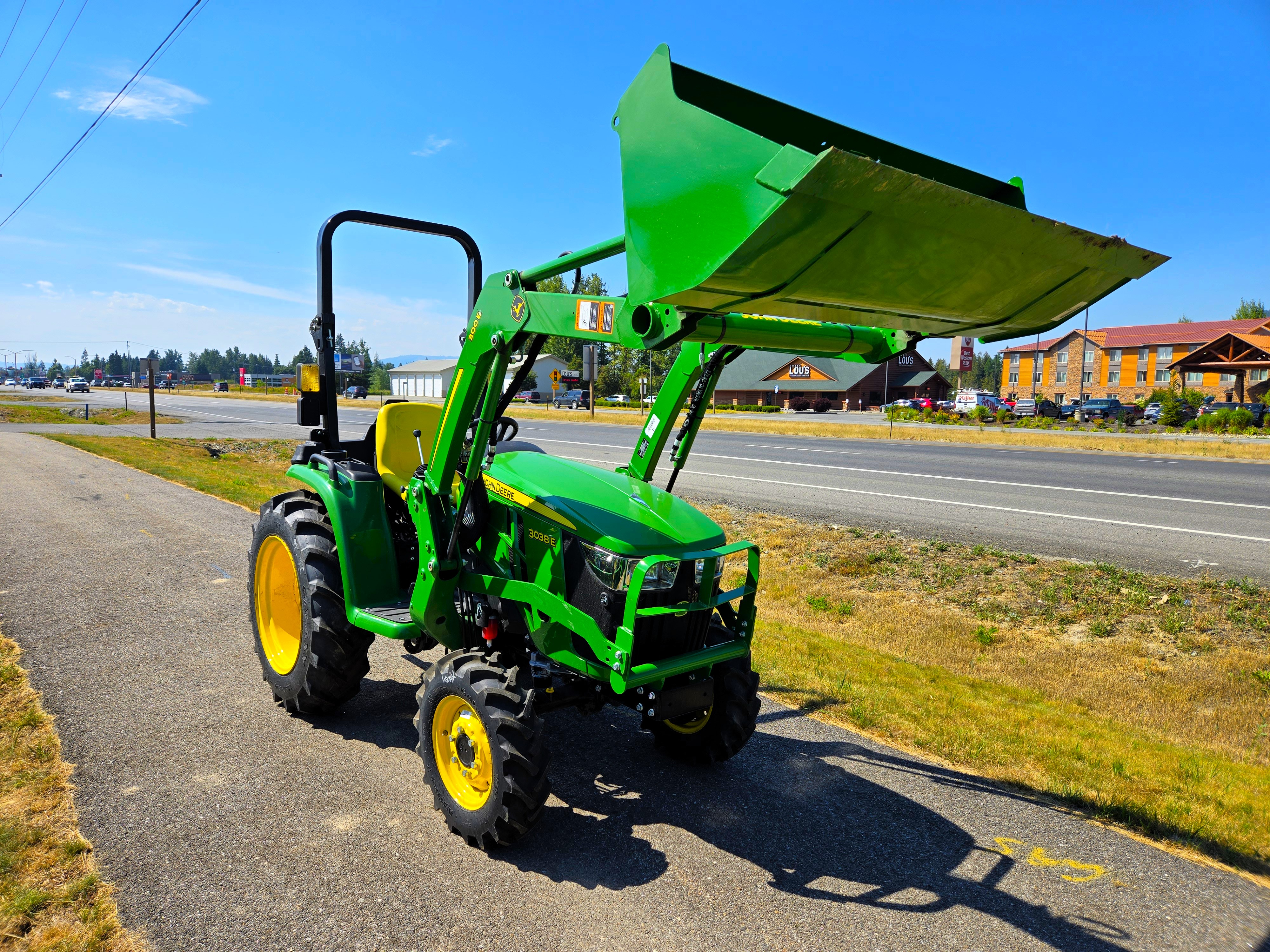 2023 John Deere 3038E