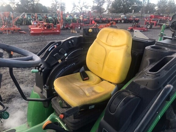 2017 John Deere 5090GV