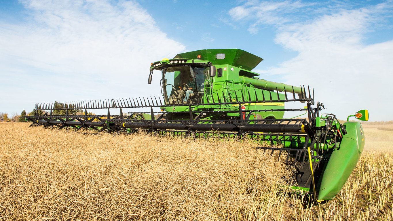 John Deere S780
