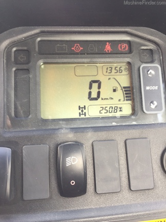 2015 John Deere 625I