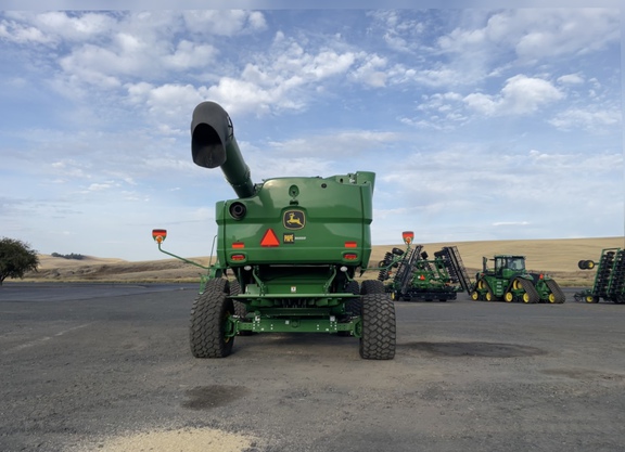 2021 John Deere S780