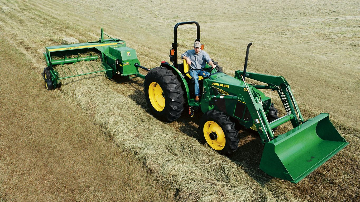 John Deere 338
