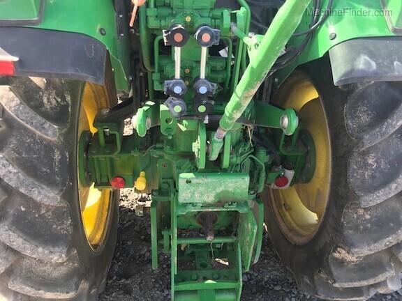2017 John Deere 5100GN