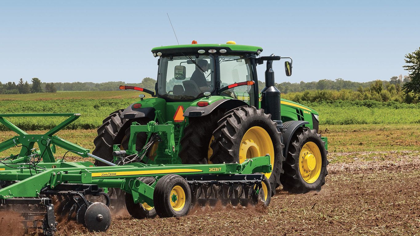John Deere 8320R