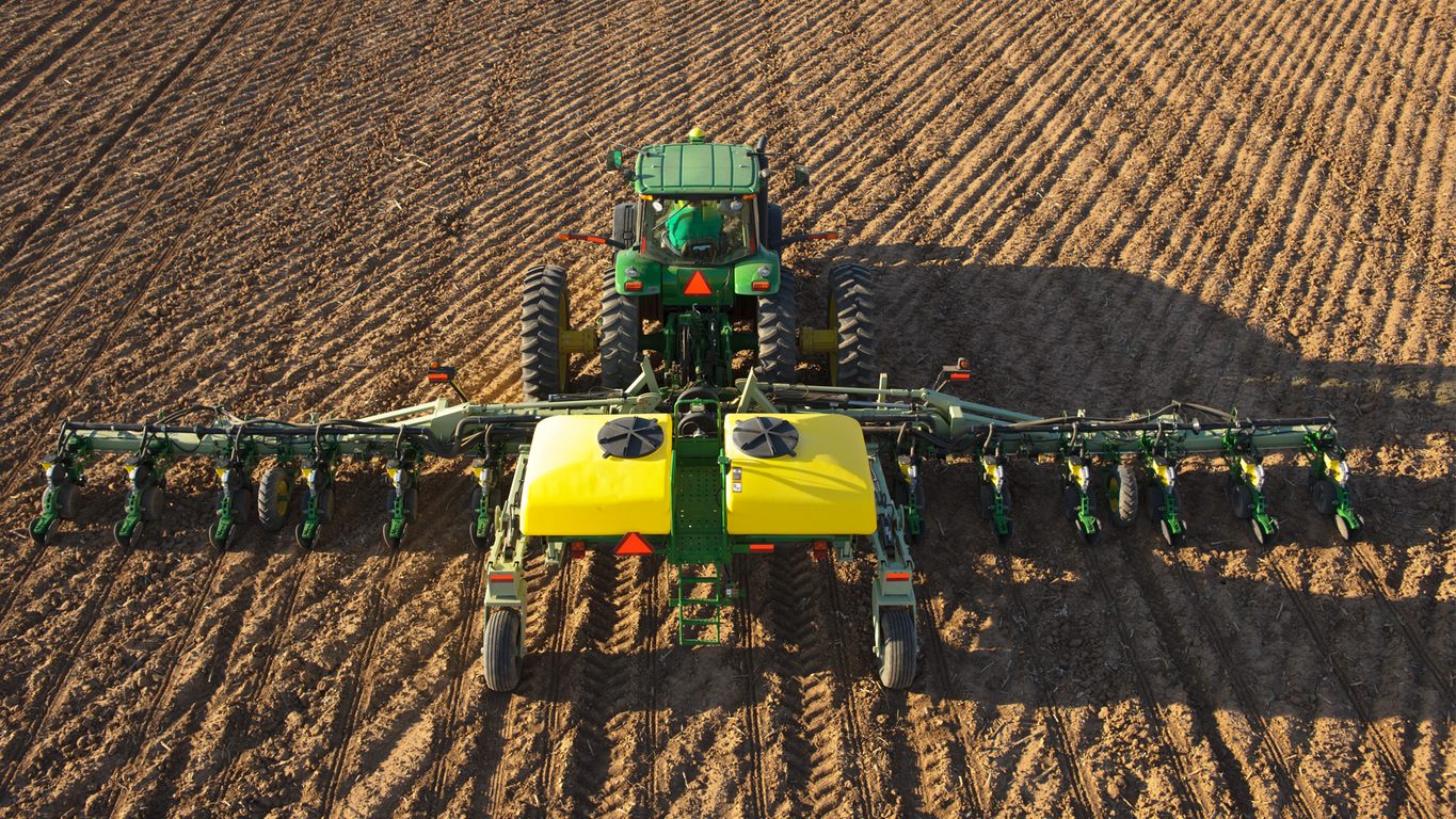 John Deere DR18