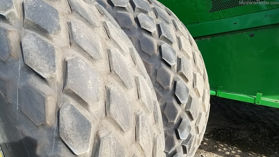 2012 John Deere S680