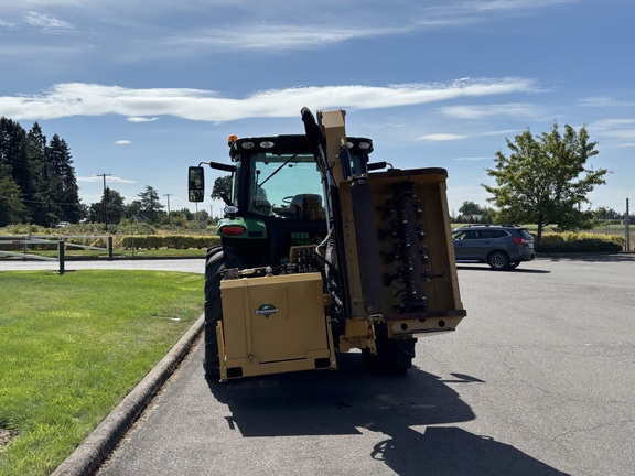 2018 John Deere 6120R