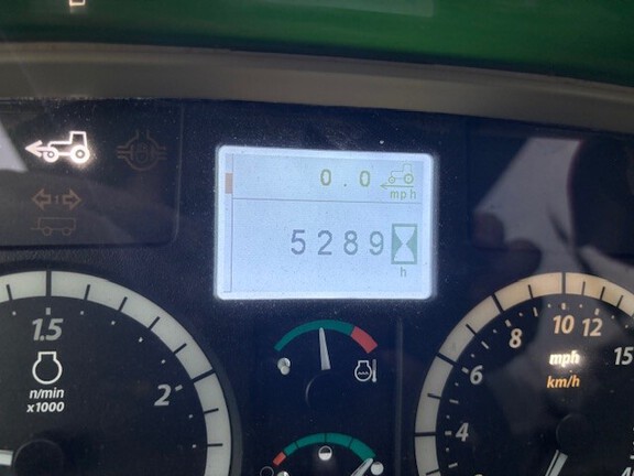 2016 John Deere 6125M
