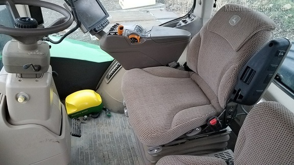2016 John Deere 9520RX