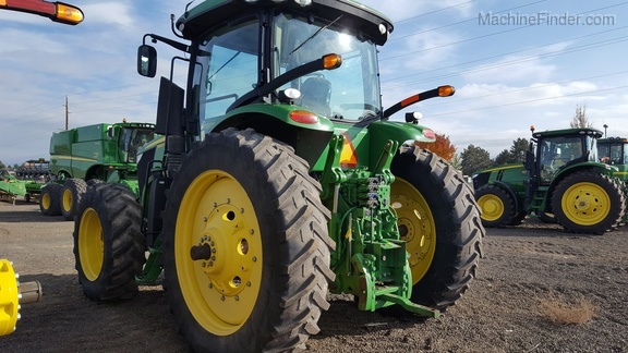 2011 John Deere 7260R