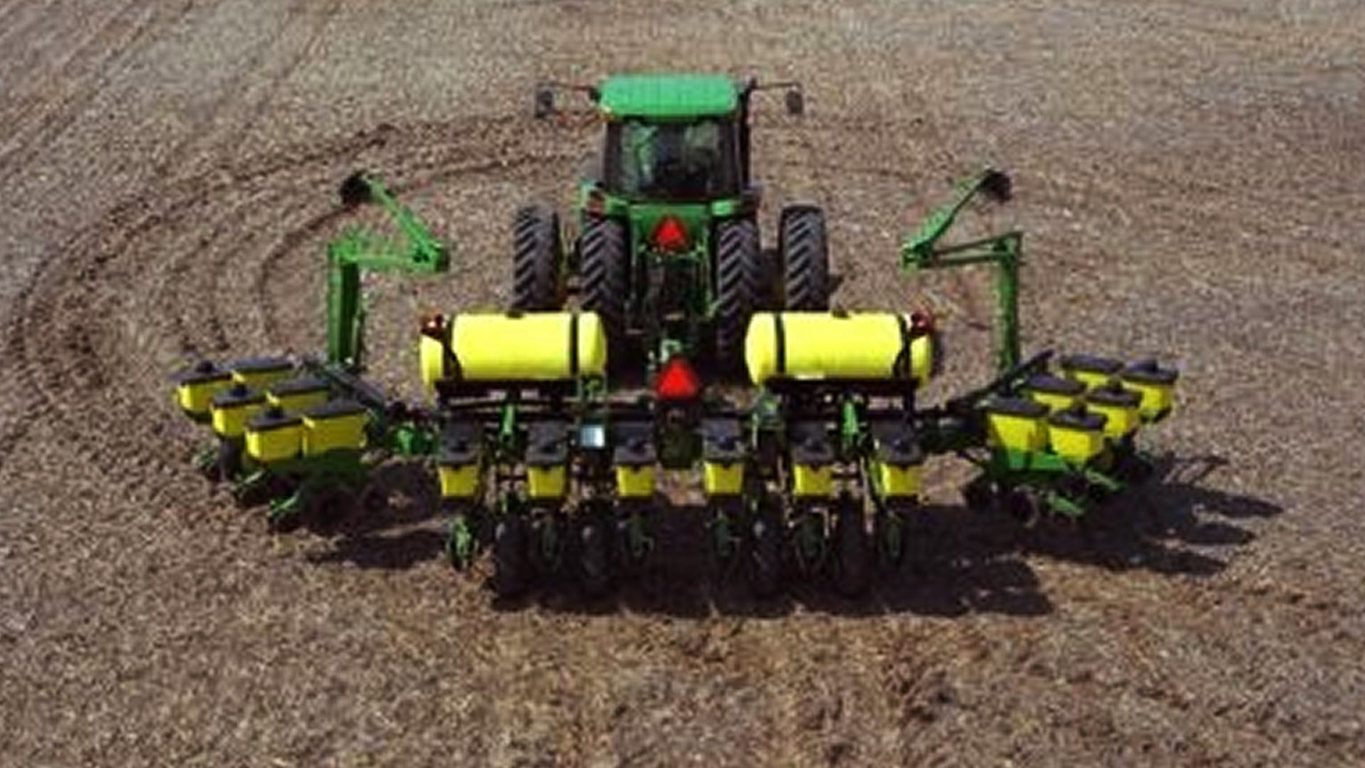 John Deere 1765 Rigid