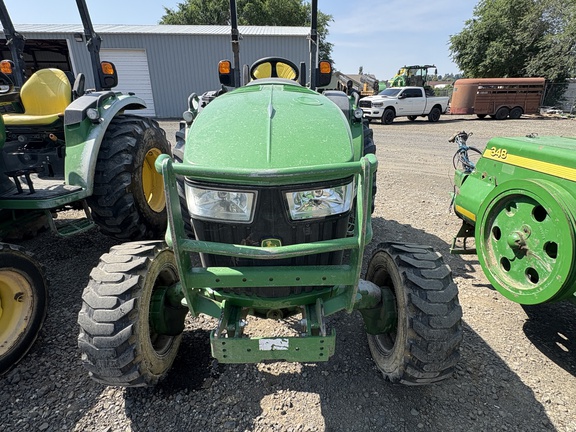 2022 John Deere 4052R