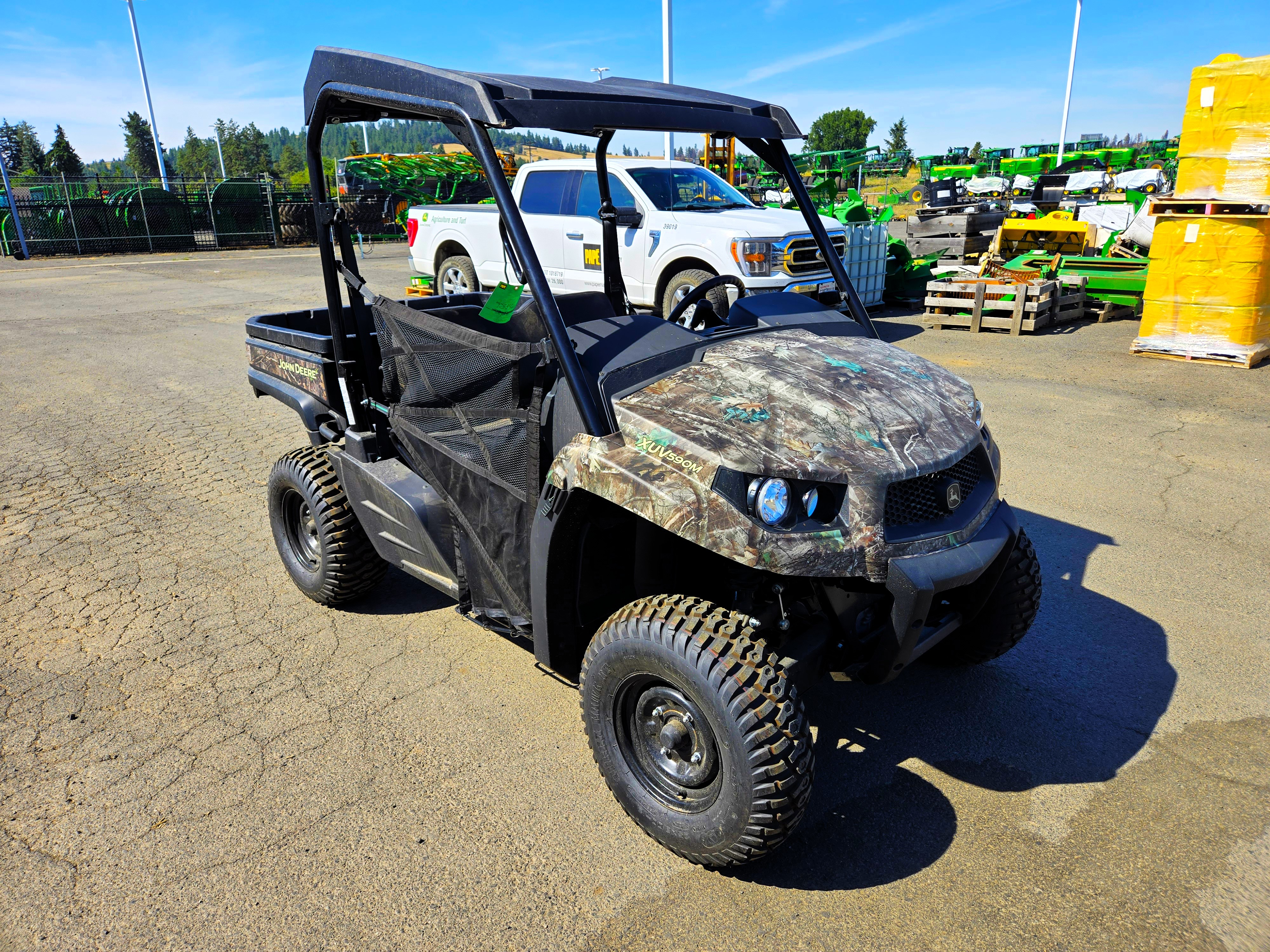 2023 John Deere 590M