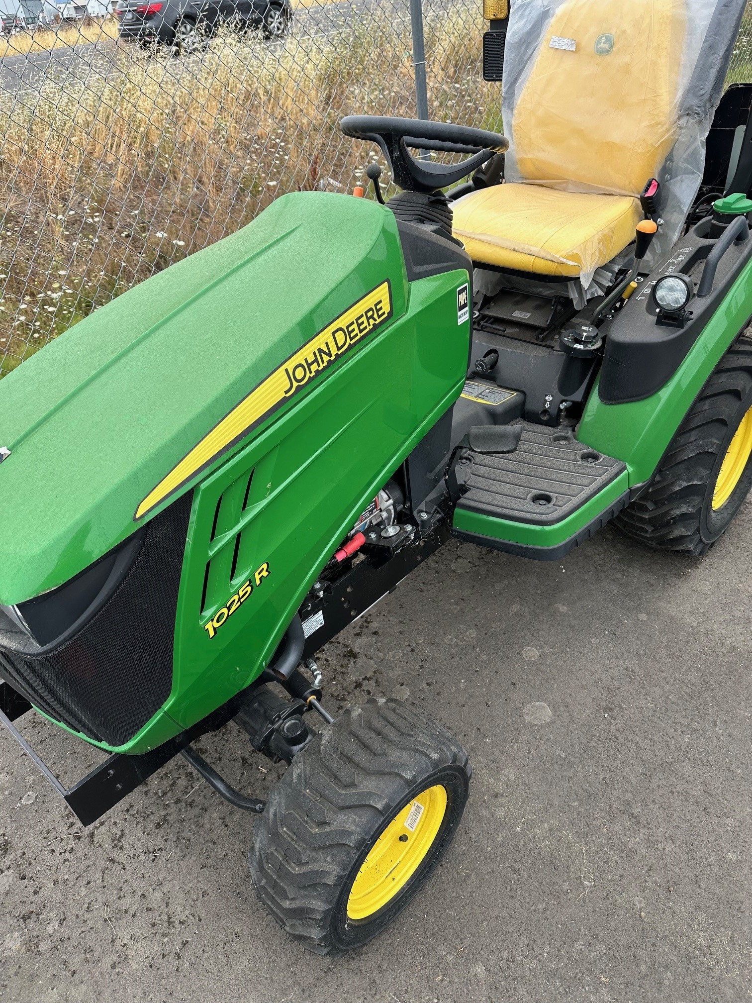 2023 John Deere 1025R