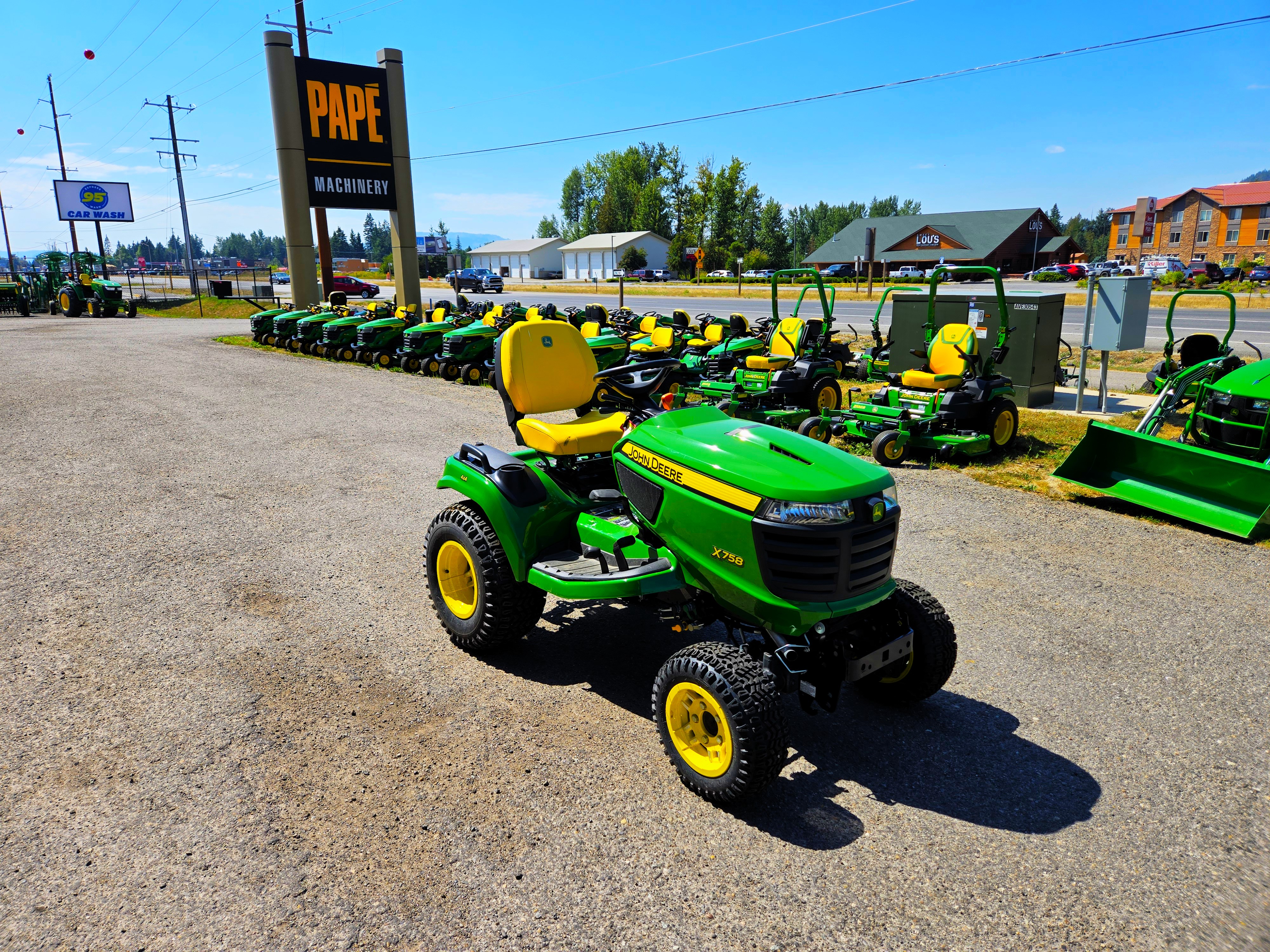 2024 John Deere X758