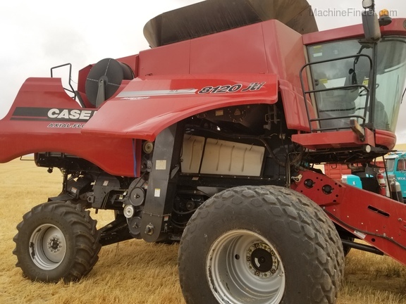 2011 Case 8120