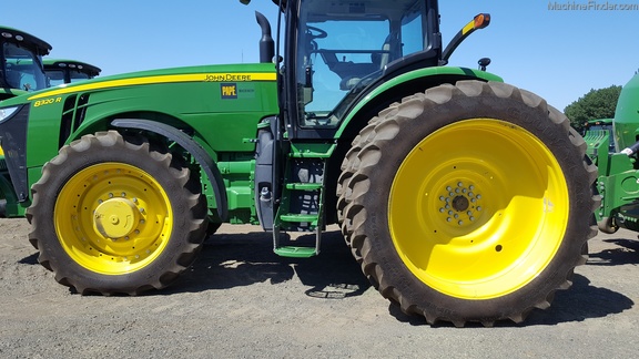 2015 John Deere 8320R