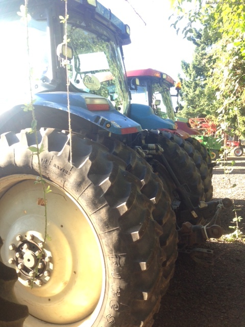 2010 New Holland T7040
