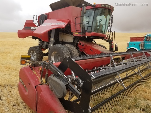 2011 Case 8120
