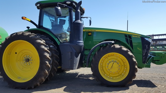 2015 John Deere 8320R