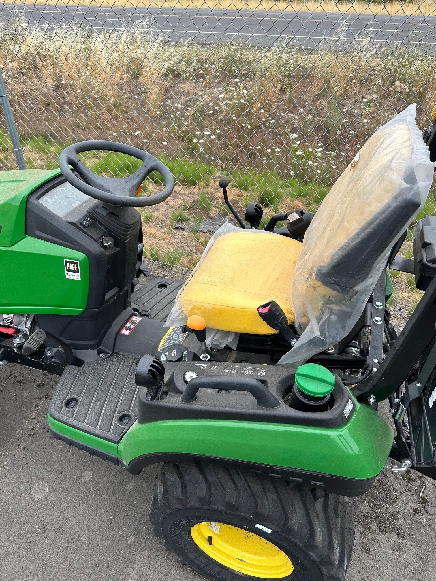 2023 John Deere 1025R