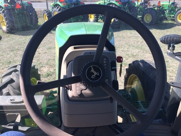 2015 John Deere 7250R