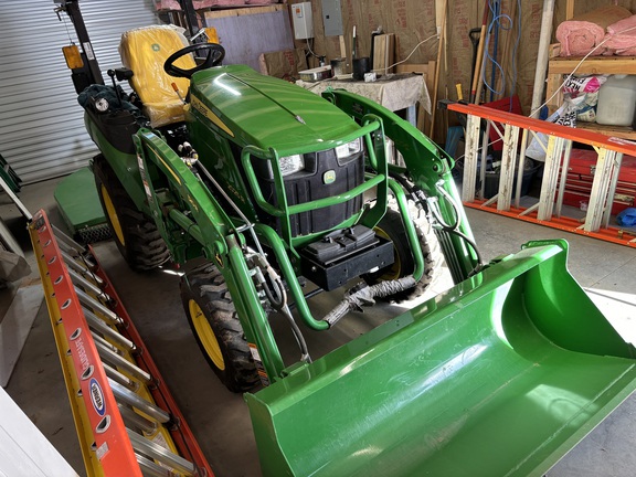 2022 John Deere 2025R | Papé Machinery Agriculture & Turf