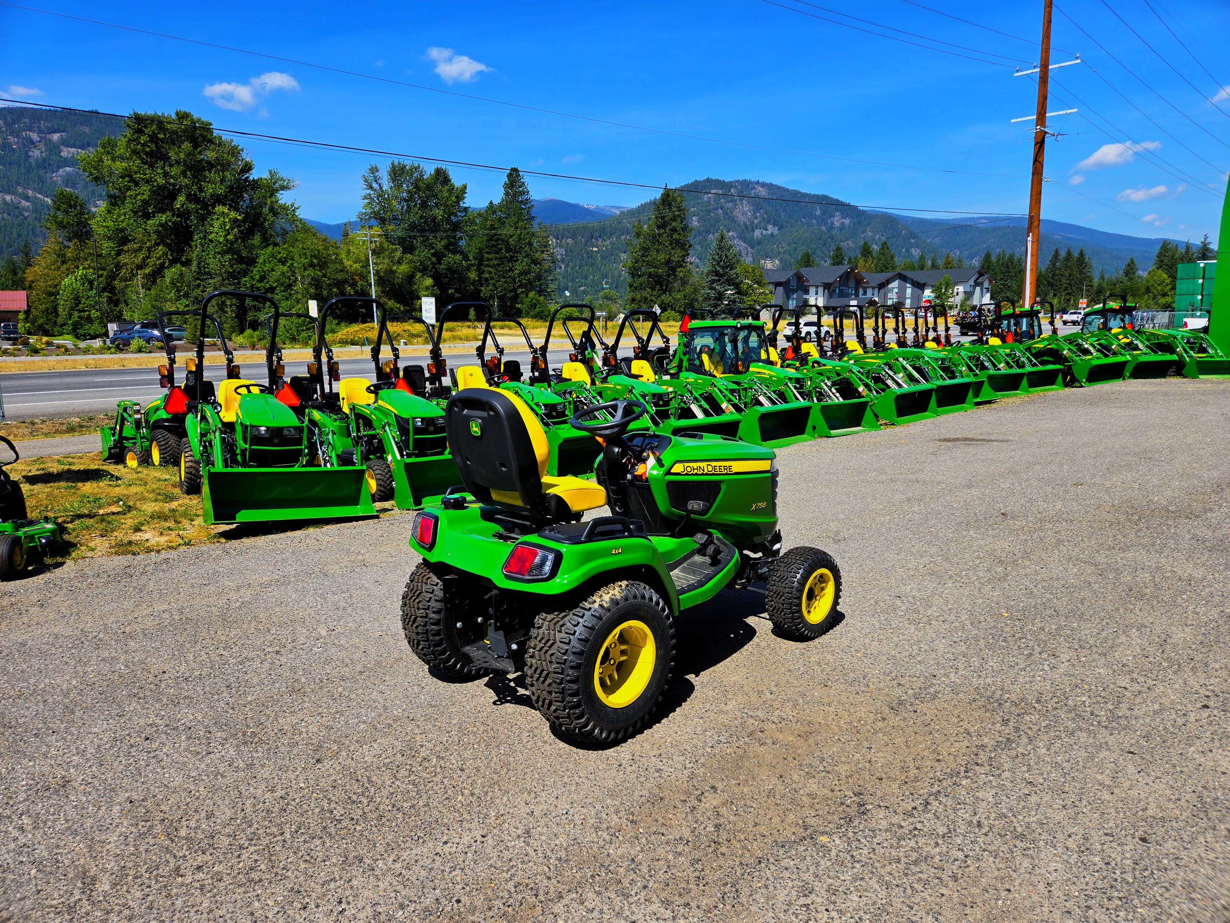 2024 John Deere X758