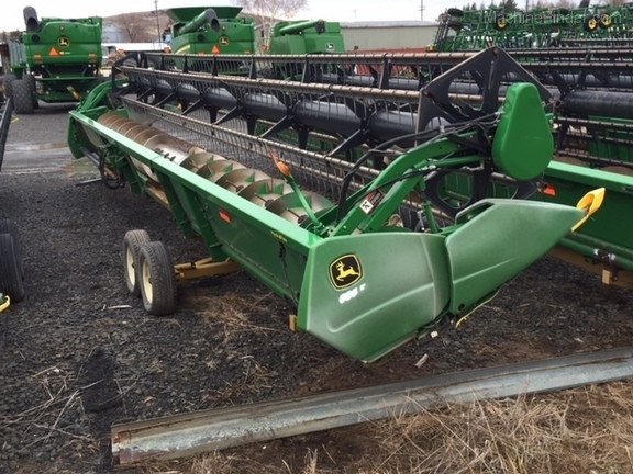 2009 John Deere 635F