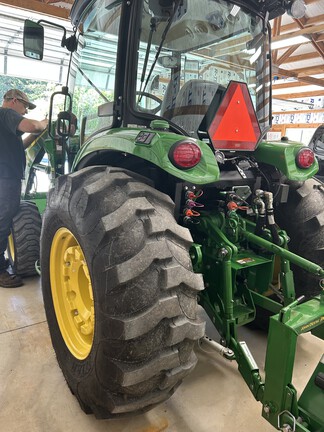 2018 John Deere 4066R