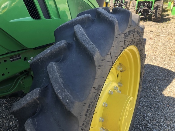 2018 John Deere 6195R