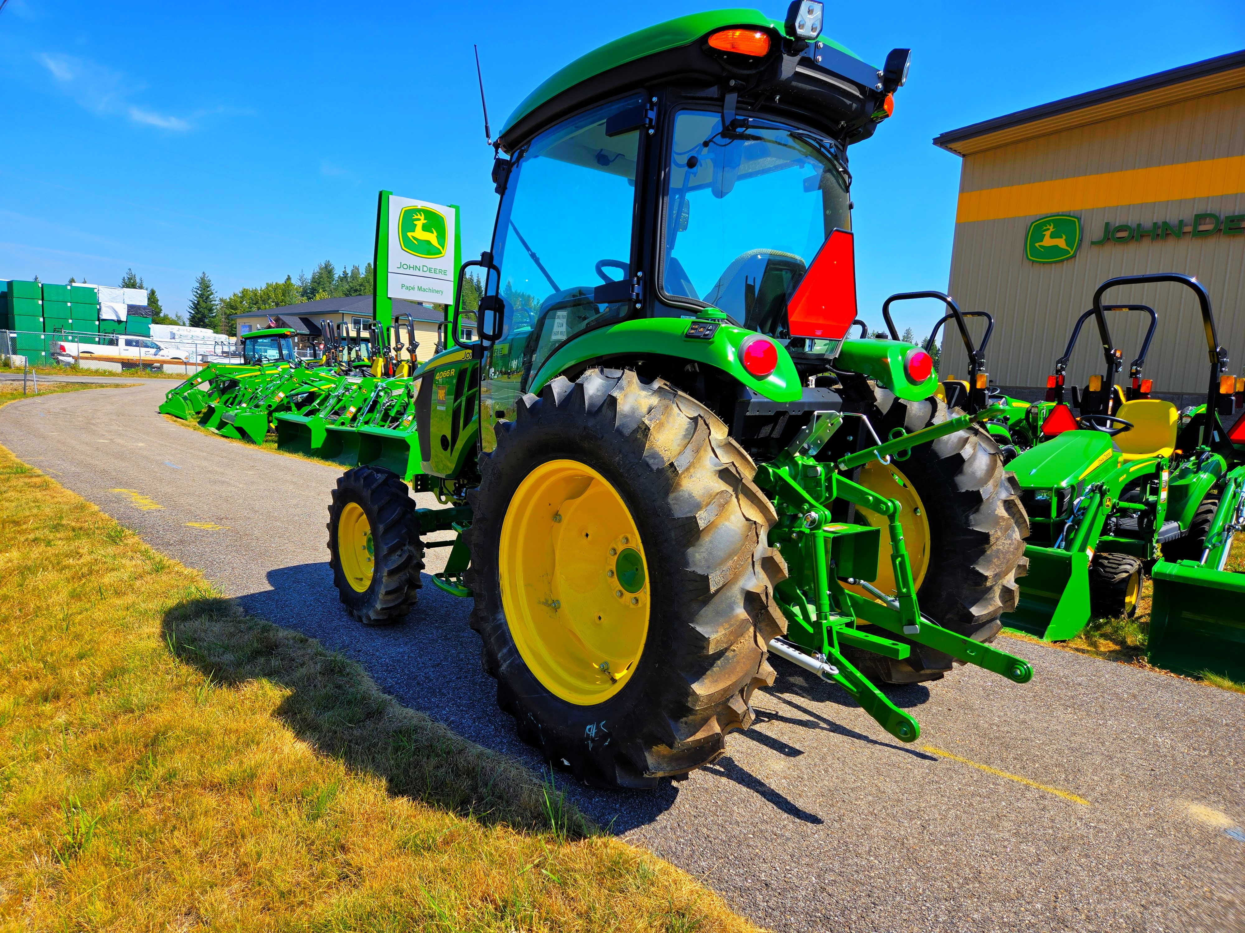 2023 John Deere 4066RC