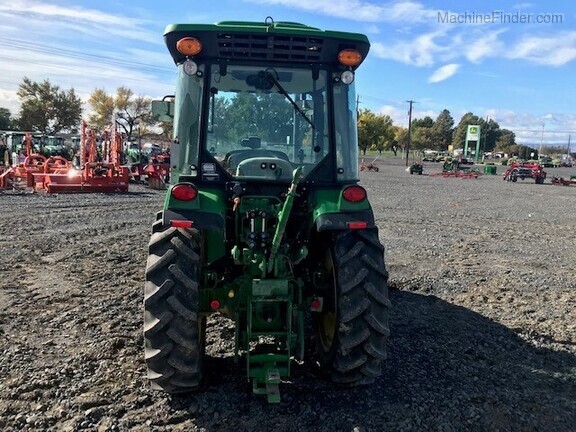 2017 John Deere 5100GN