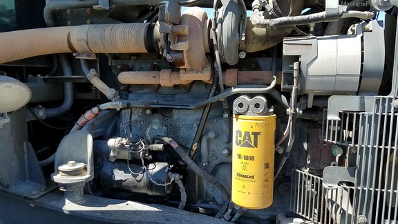2004 Caterpillar MT765