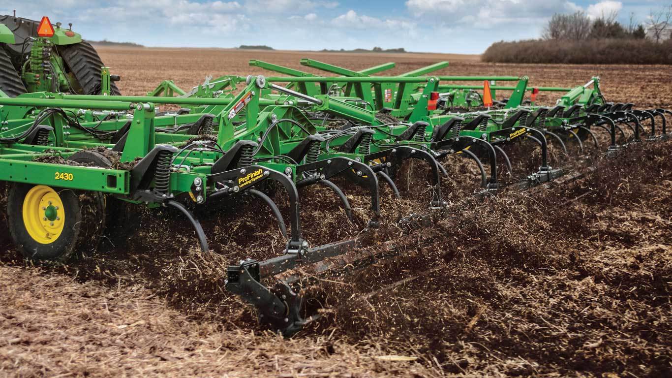 John Deere 2430