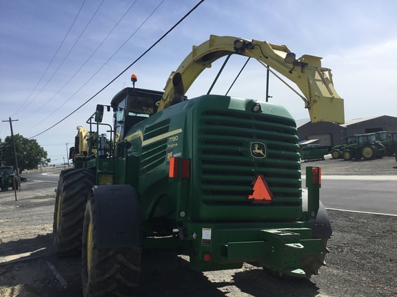 2013 John Deere 7780